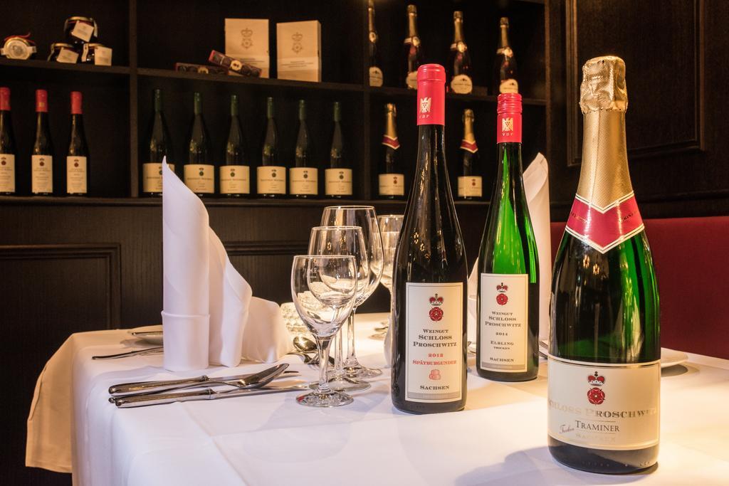 Hotel Goldener Loewe Meissen Bagian luar foto