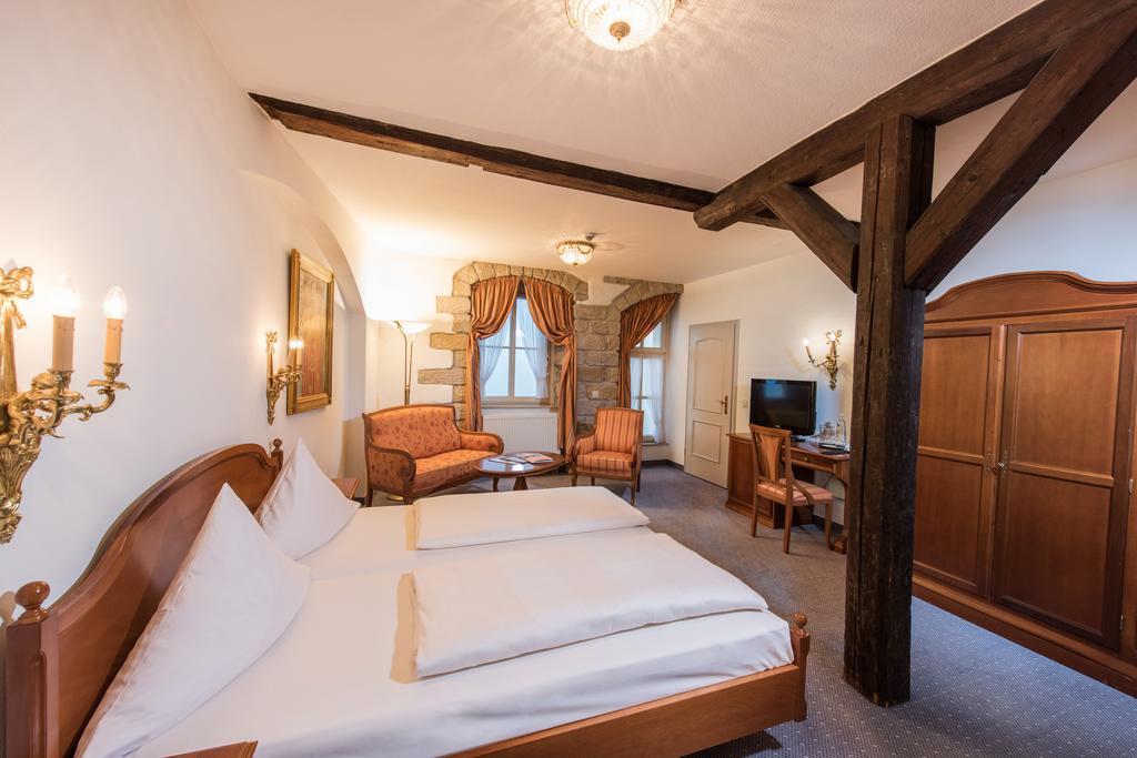 Hotel Goldener Loewe Meissen Bagian luar foto