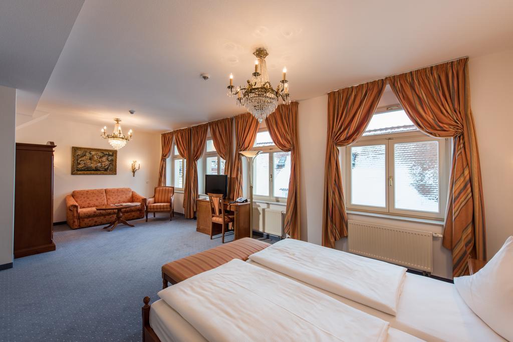 Hotel Goldener Loewe Meissen Bagian luar foto