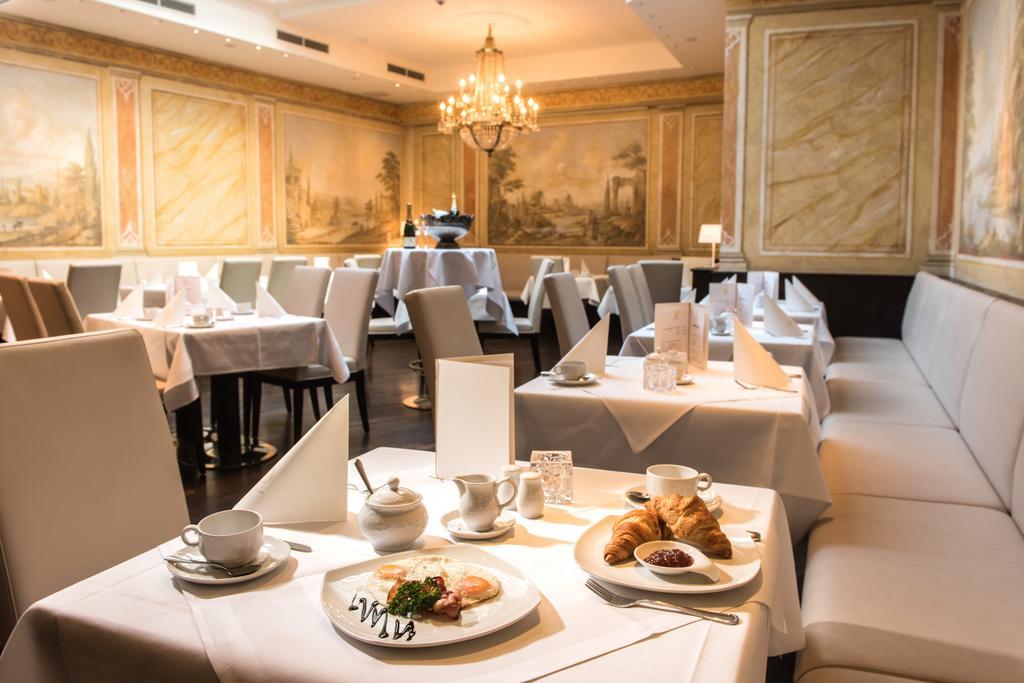 Hotel Goldener Loewe Meissen Bagian luar foto