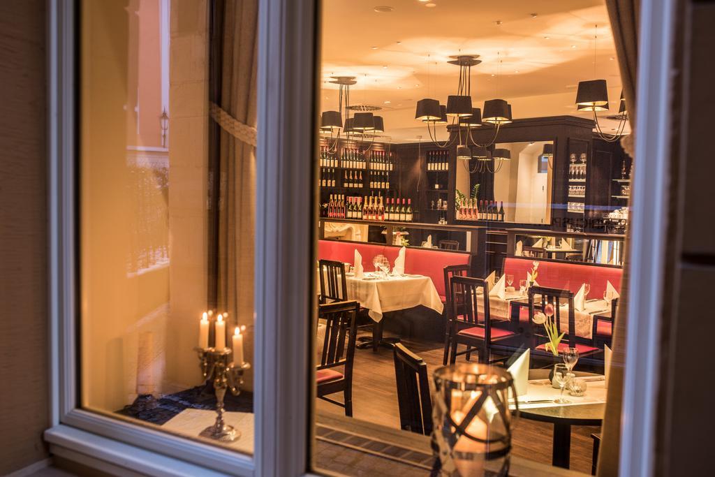 Hotel Goldener Loewe Meissen Bagian luar foto