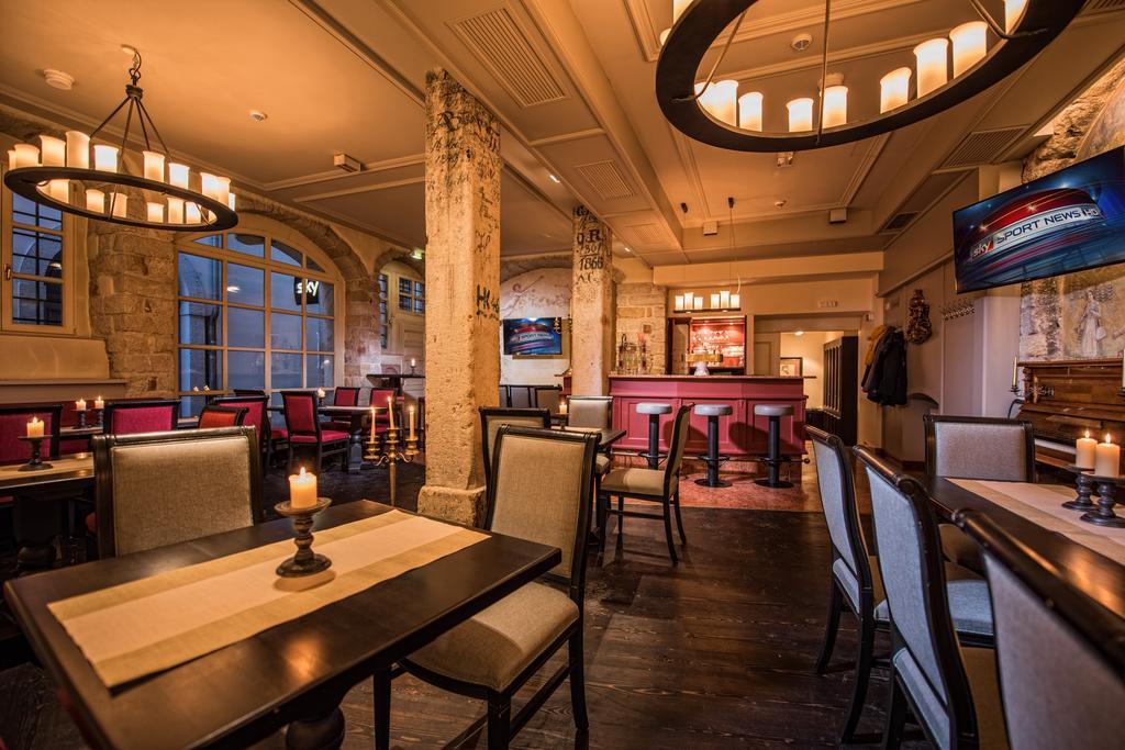 Hotel Goldener Loewe Meissen Bagian luar foto
