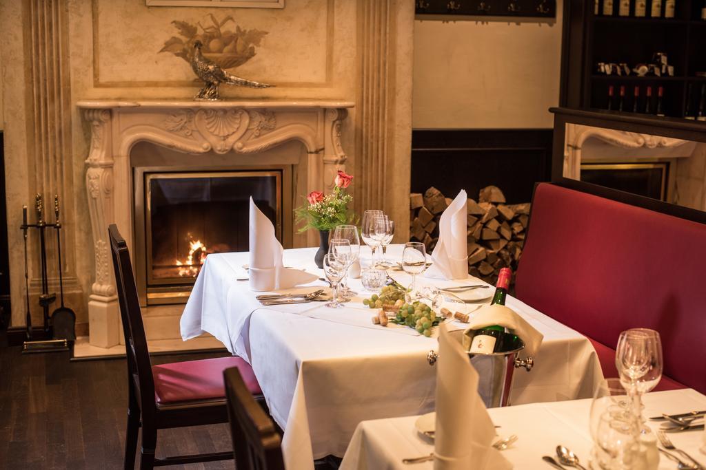Hotel Goldener Loewe Meissen Bagian luar foto